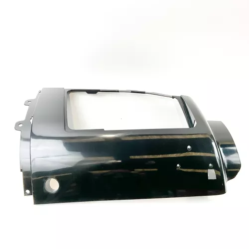 Cornice, Faro principale